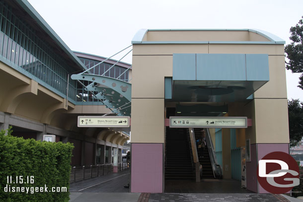 Approaching Bayside Station.  All is quiet this morning, it was just past 8am.