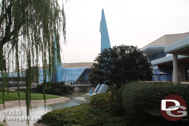 The entrance to Tomorrowland brings back a lot of WDW memories.