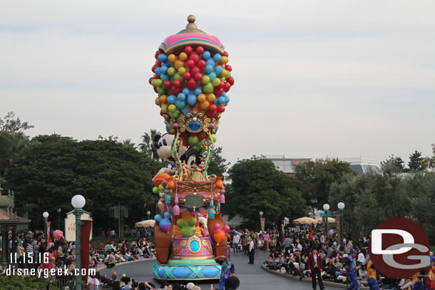 Mickey and Minnie on the final float.