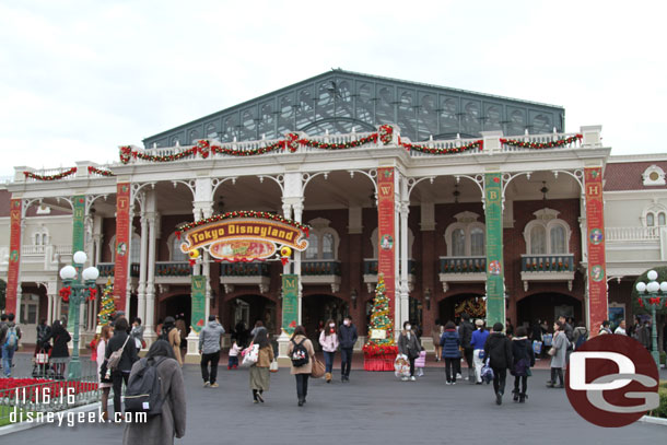 Looking toward World Bazaar.