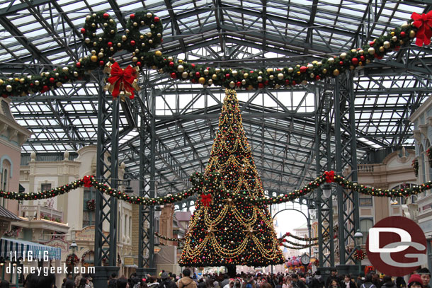 World Bazaar Decked out for Christmas