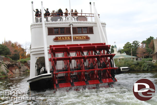 The Mark Twain heading for port.