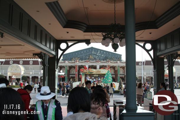 Returned to Tokyo Disneyland for a late lunch and to use our FastPass for Winnie the Pooh.  If you are curious on Park Hopping time it was 12:45 when I left guest relations at DisneySea and this picture was taken at 1:02 walking into Disneyland.