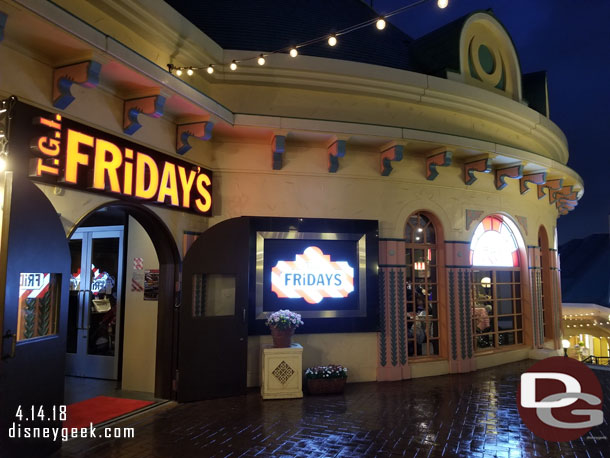 It was a good 45  minute wait for a table at TGI Fridays.  It was a Saturday night and busy.  We figured everywhere else would be just as bad so just waited.