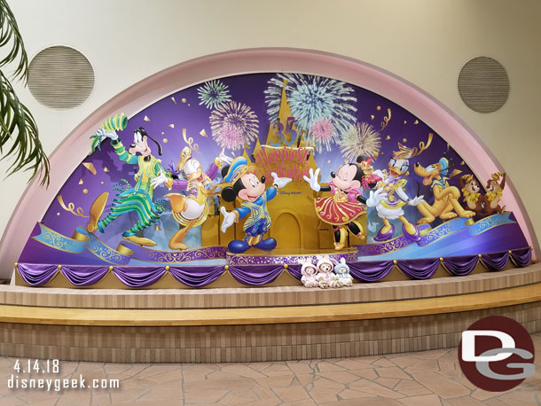 A photo op for the 35th Anniversary.  Some guests were posing their Duffy and Friends plush.