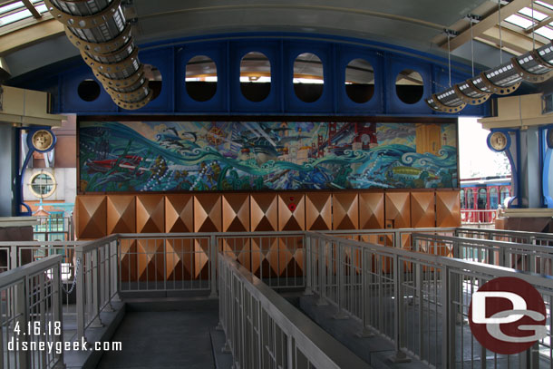 An empty queue means quick boarding but less Epcot music to listen to.