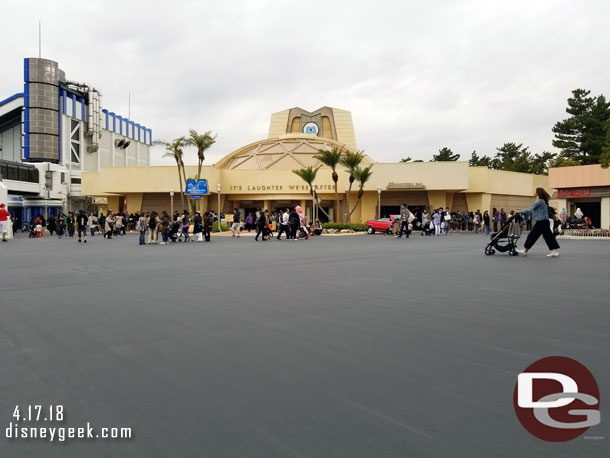 A brief moment of cal in Tomorrowland.  A lot of visible pavement.. a rarity in Tokyo.