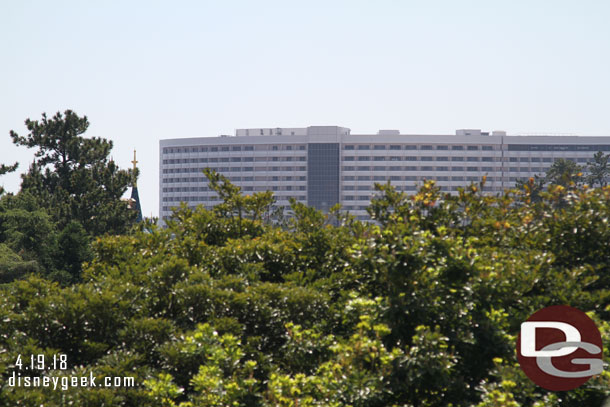 The Sheraton in the distance.. my room was on the top floor about midway from the elevator (the vertical darker glass) to the large window that was the club.