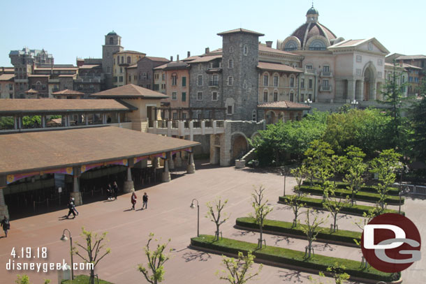 Passing by a quiet Tokyo DisneySea entrance.