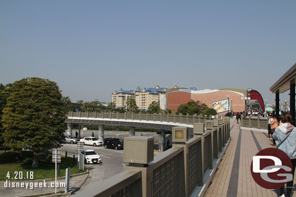 Realized Ikspiari is mostly closed so walked toward the Disneyland Hotel.