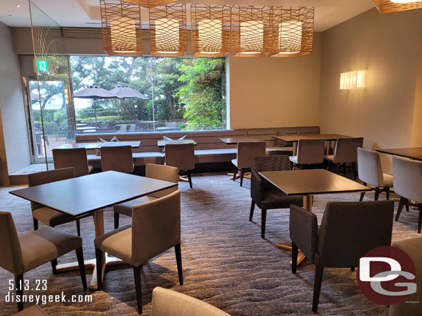 There is a variety of seating choices inside and outside in the lounge.