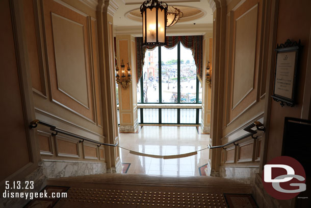 The Tokyo DisneySea entrance from the hotel is closed until 10am.