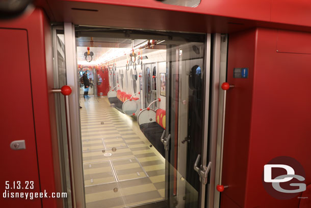 The new type have doors between the cars.