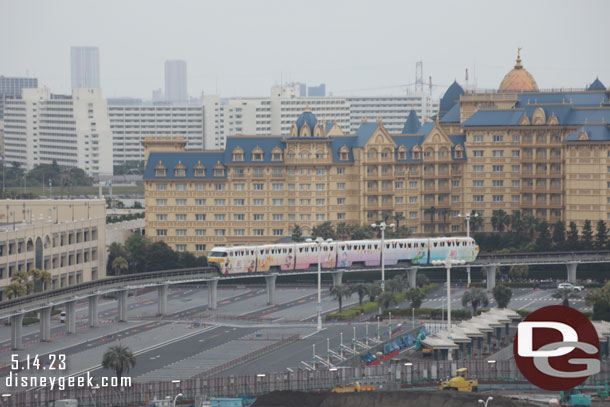 6:34am - The first train of the morning carrying guests is on its way to Bayside Station.