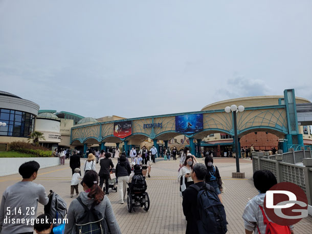 12:32pm - Arrived back at the Resort Gateway and making our way to the Disney Resort Line Station.