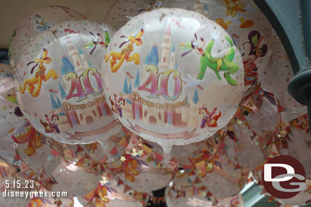 40th Anniversary balloons