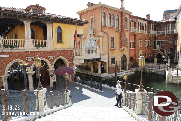 We decided to visit the Venetian Gondolas since it was peaceful there.