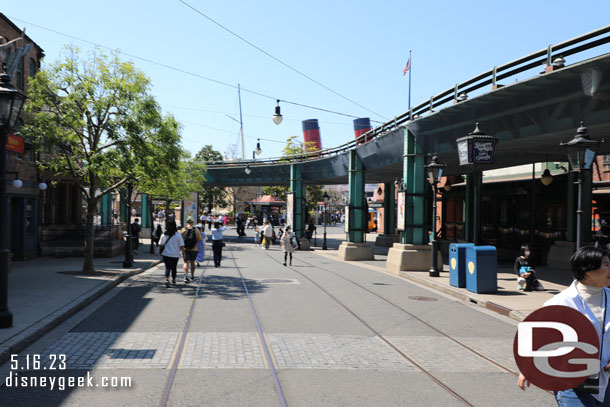 Passing through the American Waterfront