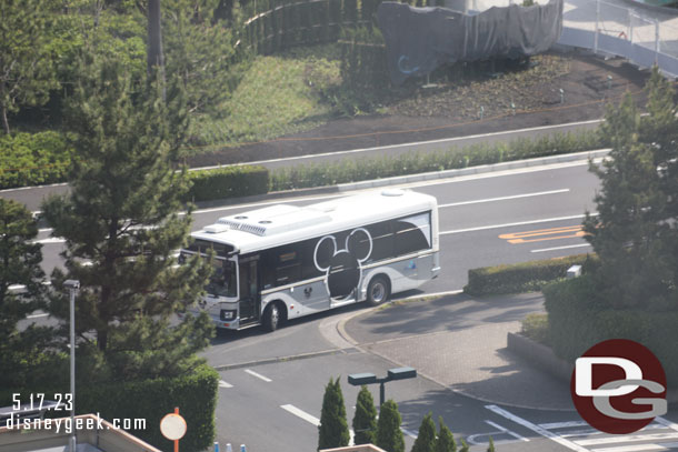 A resort cruiser bus arriving at the Hilton