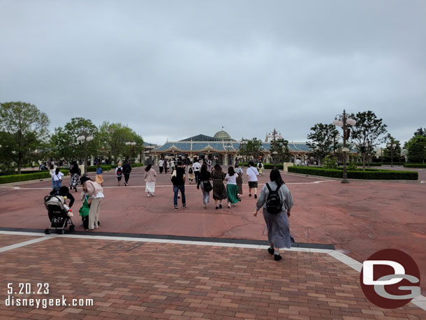 9:33am - Through security.  About an hour after disembarking the monorail.