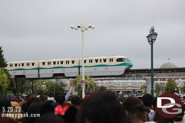 Watching Resort Liners pass by helped to pass the time as we waiting and slowly moved forward.