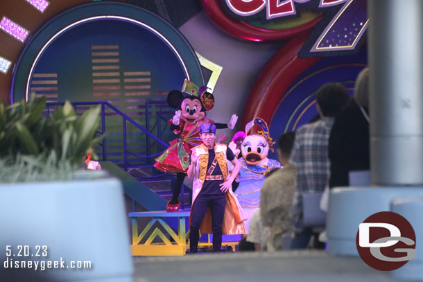 Minnie and Daisy in their 40th Anniversary Costumes for the finale.