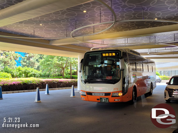 11:08am - Our bus was a few minutes late, it already stopped at a few hotels so about 1/3 full when we boarded.