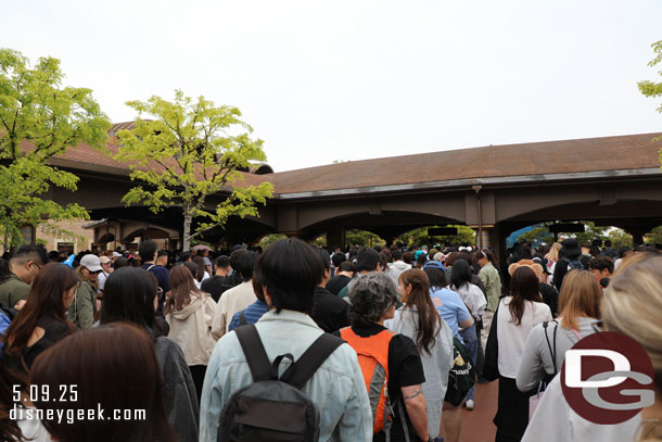 9:36am - Through security and in line to enter the park.