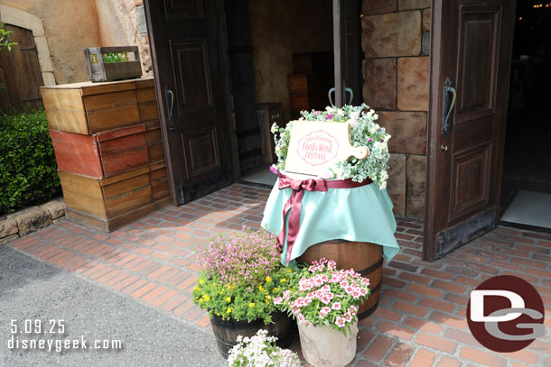 Many locations have special menu items for the DisneySea Food and Wine Festival