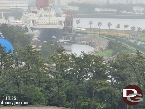 The audio for Duffy and Friends’ Colorful Happiness Journey was quite loud but no sign of the boat. I think it was from the main harbor.