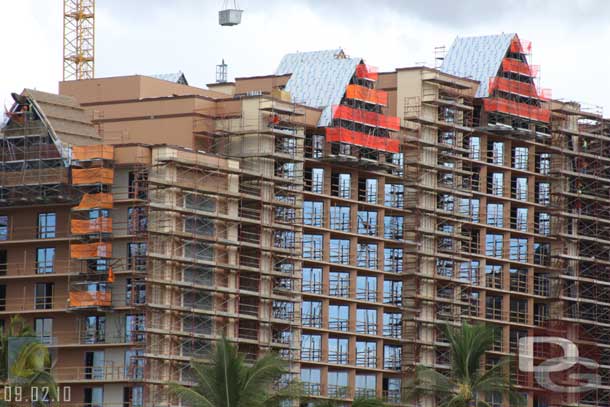 Notice how the rooms/glass angle toward the water.