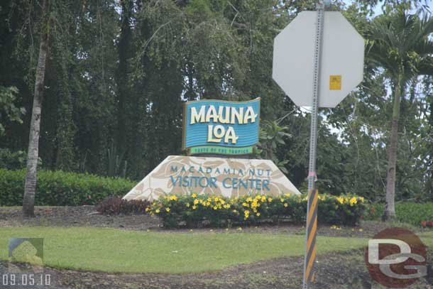 Next up we stopped at the Macadamia Nut visitor center on the other (south guess it is) side of Hilo.