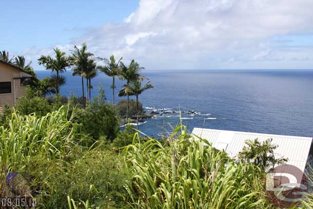 A scenic overlook (not sure the name but i think near Kolekole Beach Park)