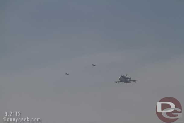 The shuttle arrive from the North/West and flew over the California Science Center.