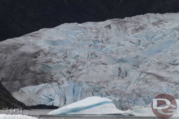 A closer look at the glacier.