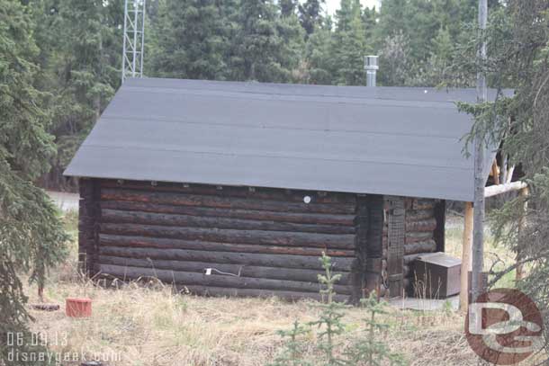 Along the way are cabins that were used when the park road was built.  Now used by the rangers.  Notice the door has nails sticking out.. that is to keep the bears out.