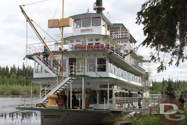 Time to head back to the boat to cruise up river.