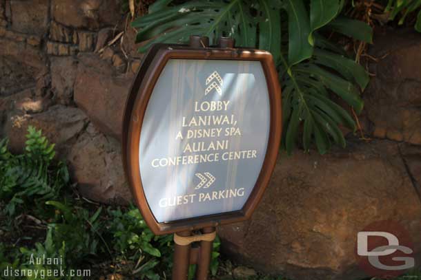 Signage along the walkway to help you.  That concludes this first look at Aulani.  Be sure to check out my other pictorial sections for a more in depth look at other parts of the resort.