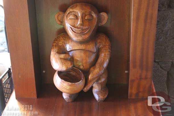 Throughout Aulani are Menehune, these mythical workers are sometimes hidden, other times out in plain sight.  In this section I will highlight many of the ones I found during my stay.  Starting off in the Lobby.
