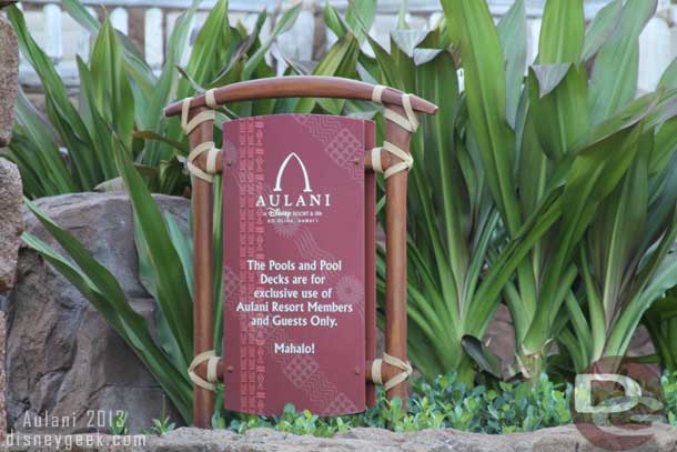 A sign letting guests know the area is for resort guests.