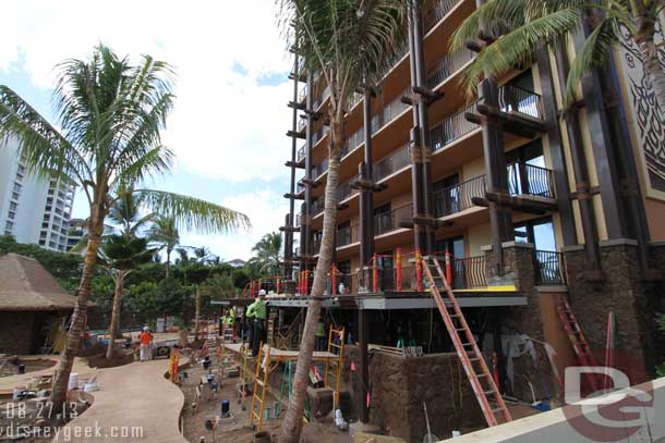 A pan of the site starting on the right (with the Ulu Cafe)