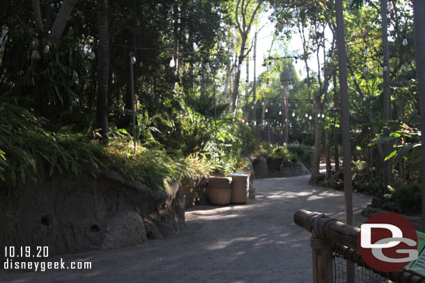 The pathways as you enter were very quiet too.