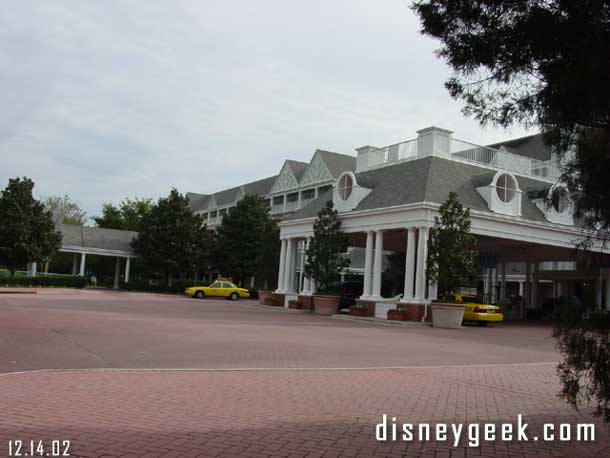 The Yacht Club main entrance.