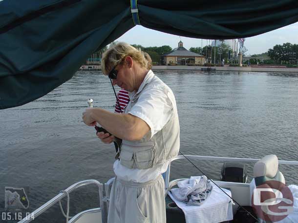 One of our guides setting up a line