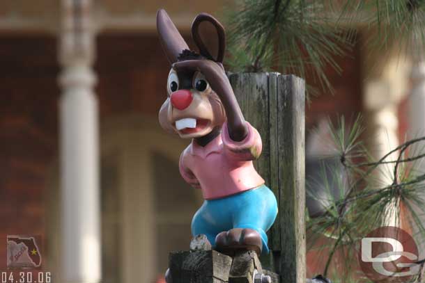 Brer Rabbit on the lookout in Frontierland