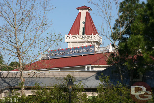 We start off with two random Port Orleans shots