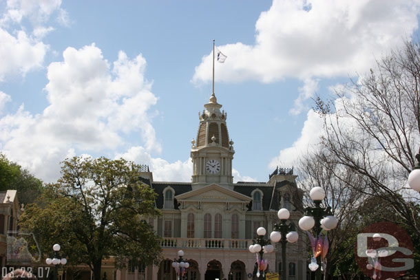 Next up the Magic Kingdom, notice the clock (which is wrong)