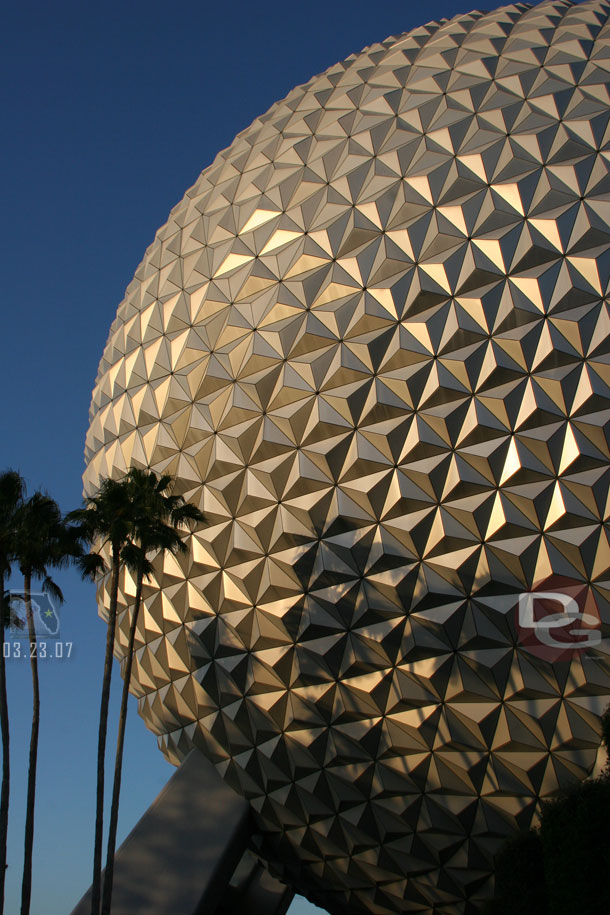 Spaceship Earth the way its meant to be without the giant wand... (this is a shot of the West side)