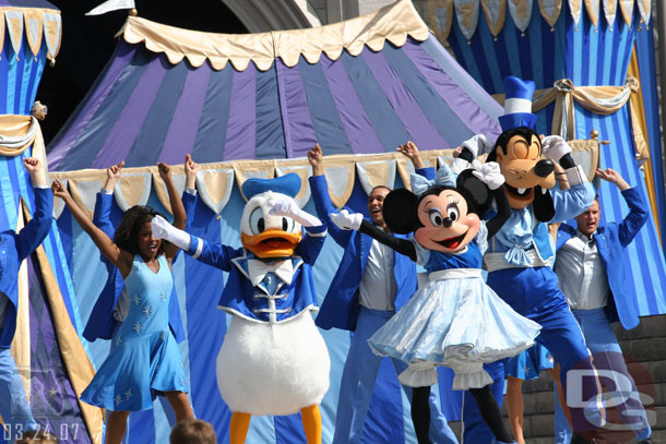 Now some shots of the Dream Along with Mickey show.  The show itself is the same as December but...