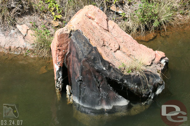 Looks like something ran into these rocks along the River